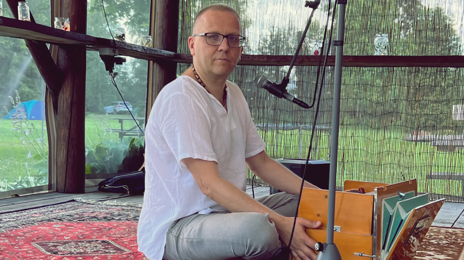 Meteriaalne ja vaimne nauding.